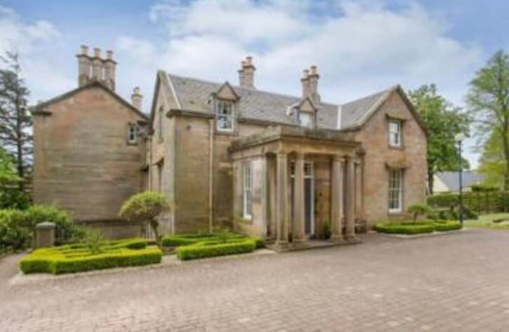 Luxury Edinburgh Period Property gallery image 5