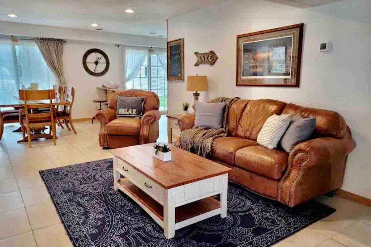 Sunset Retreat gallery image 4