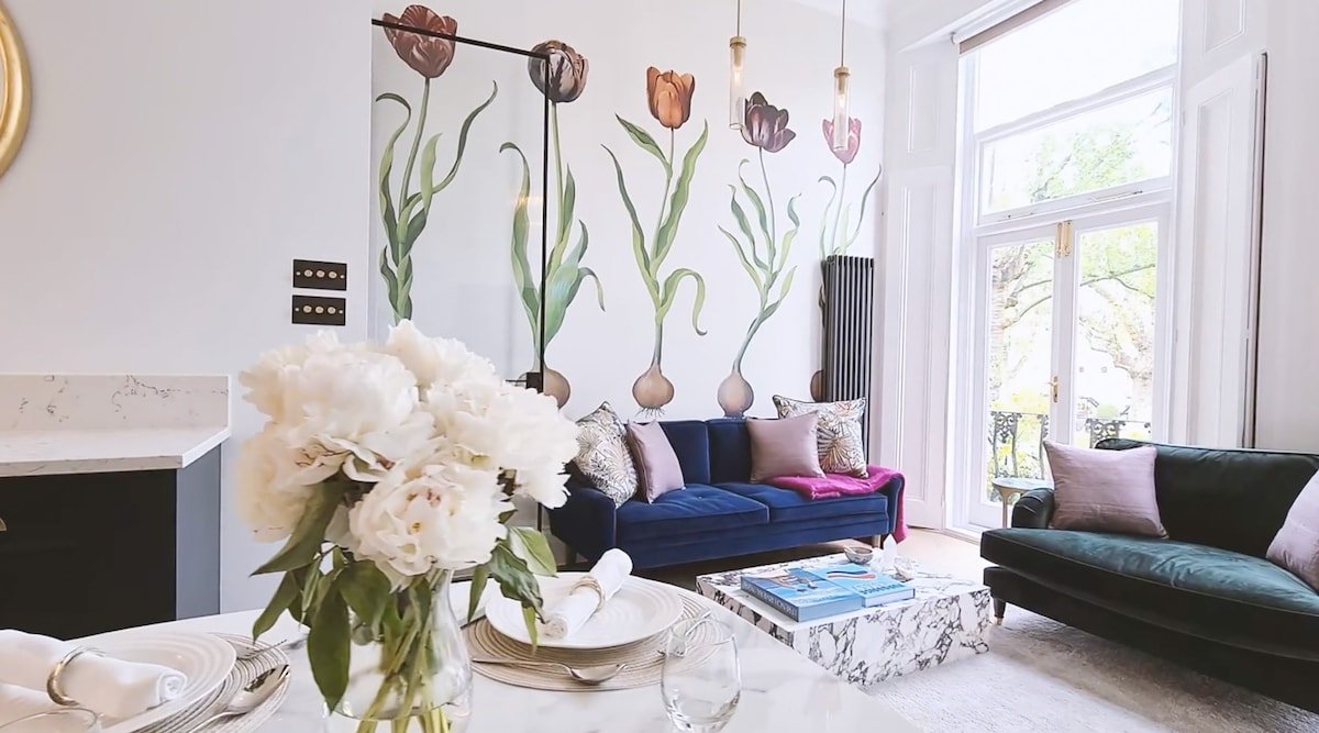 Stylish Little Venice Oasis w/ Private Park gallery image 2