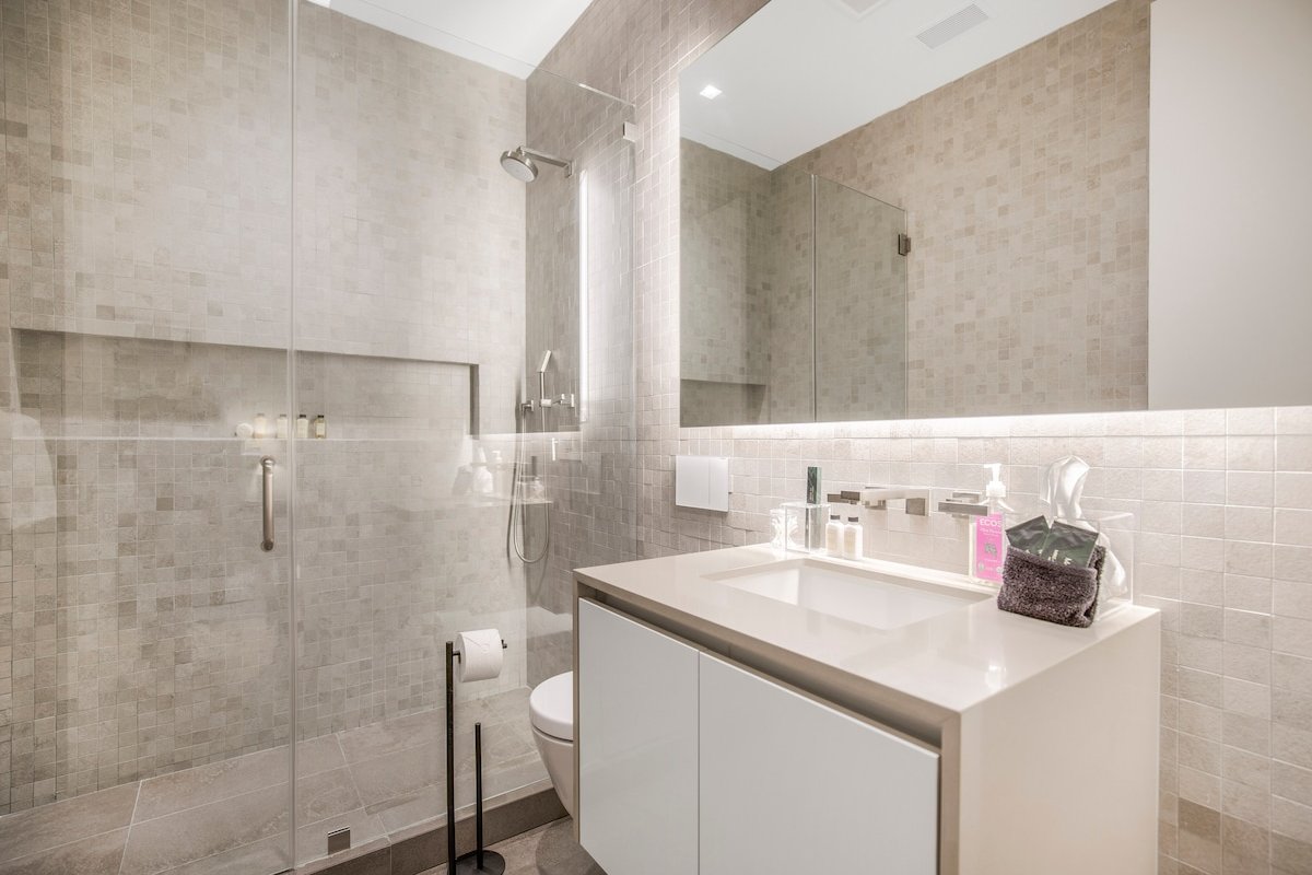 Private Oasis with Luxe Pool & Scenic Views Await gallery image 5