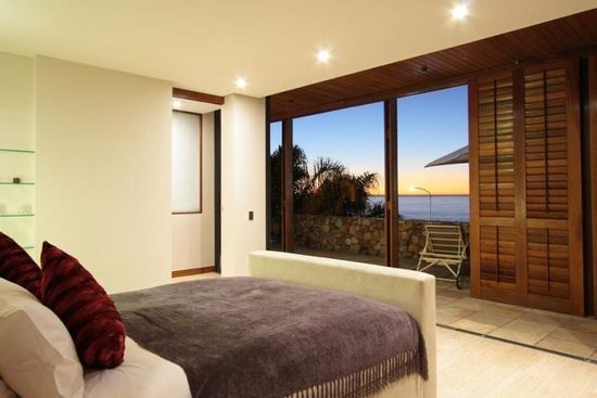 Photo 4 of Glen Beach Villas 3 accommodation in Camps Bay, Cape Town with 4 bedrooms and 4 bathrooms