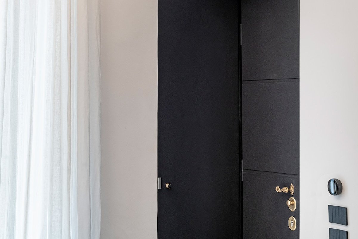 Luxurious apartment in XVI century building gallery image 3