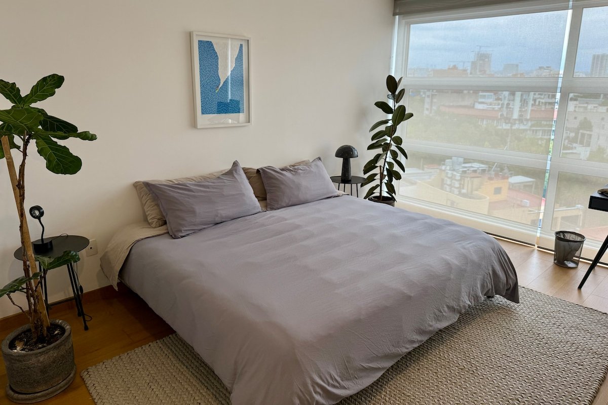 Park views in Condesa with pool and gym gallery image 4