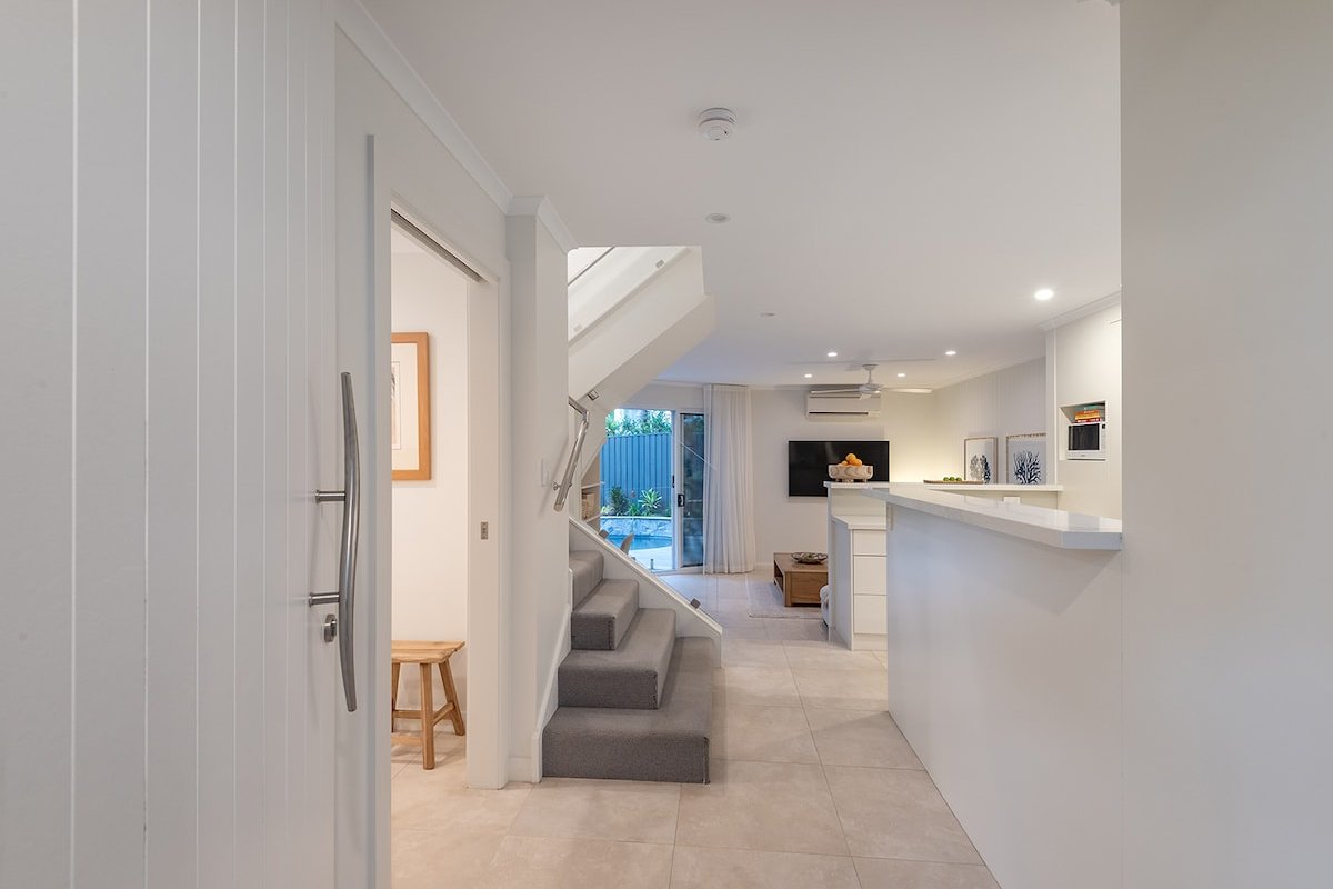 Little Cove Haven: Naousa 4 gallery image 3