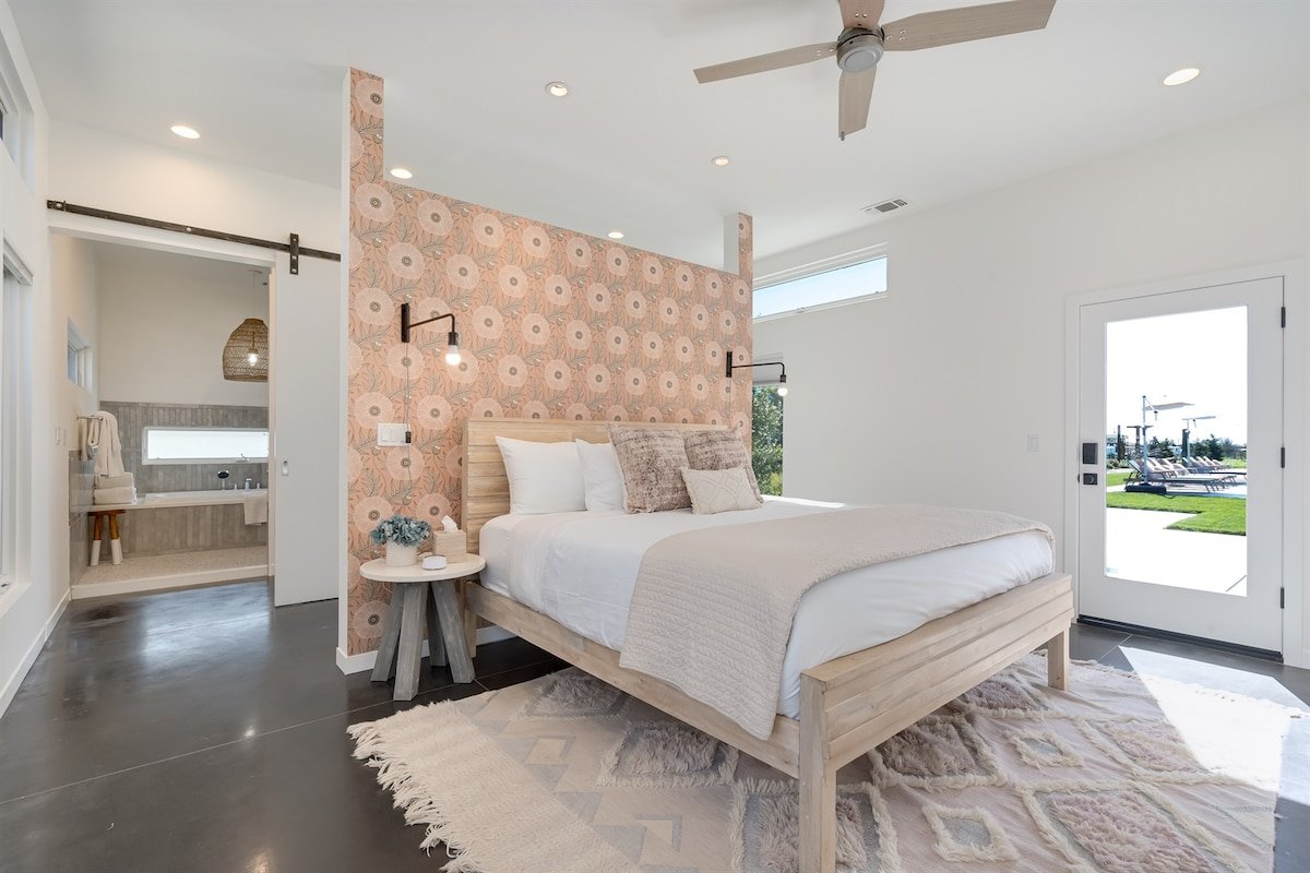 Boho Mod Farmhouse Estate Sonoma Pool Spa Bocce Cl gallery image 2