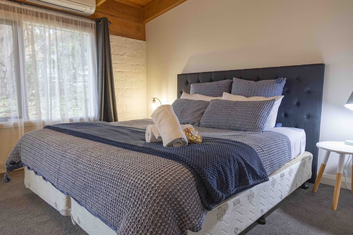 Yarra Glen, the Vines Cottage gallery image 5