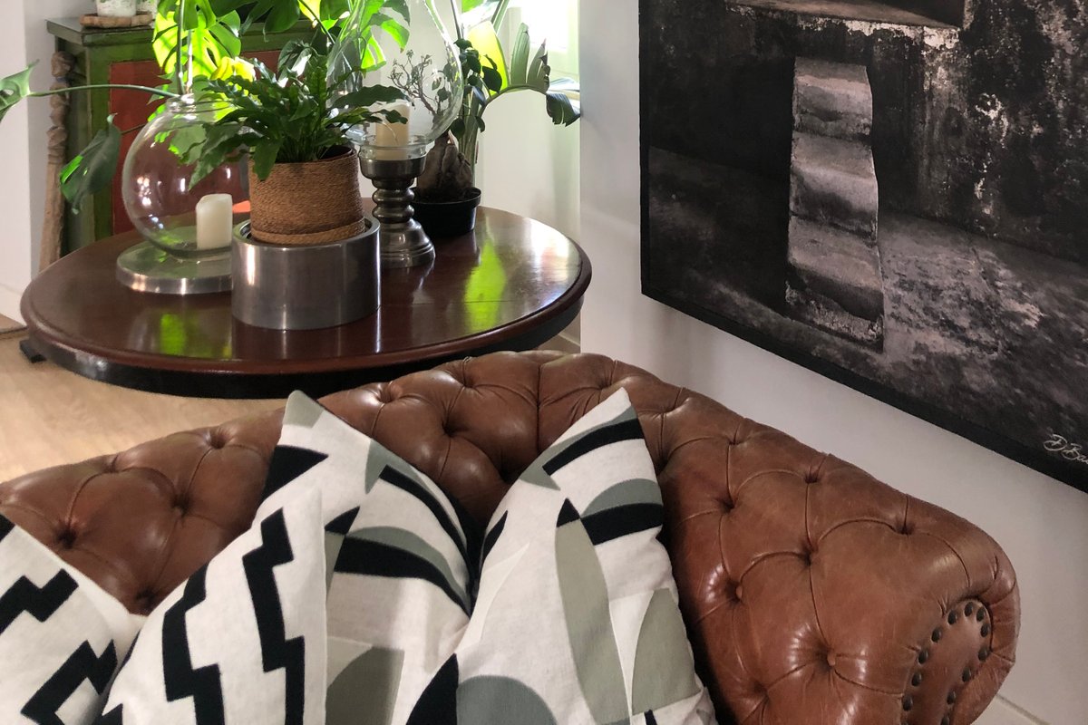 Stylish Lisbon Flat with 3 Ensuite Rooms + Patio