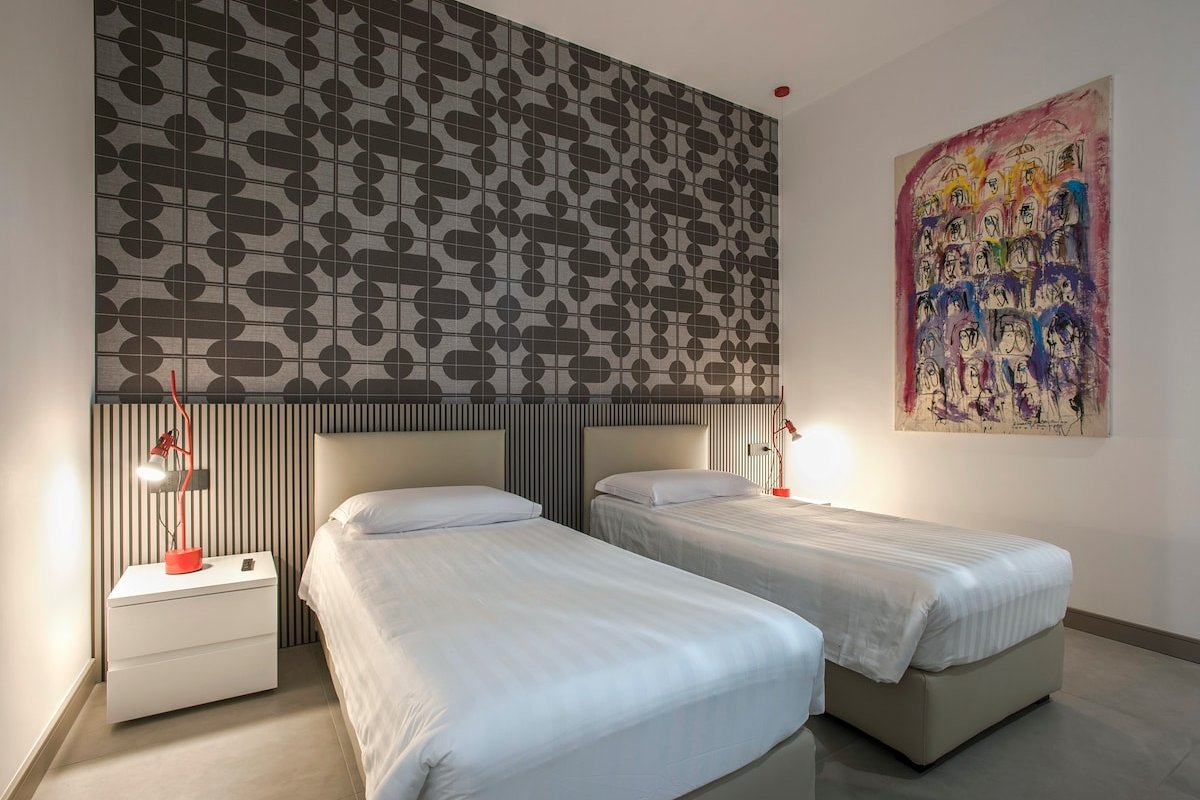 New 3-Bedroom Loft by Vatican & Trastevere, Rome gallery image 5