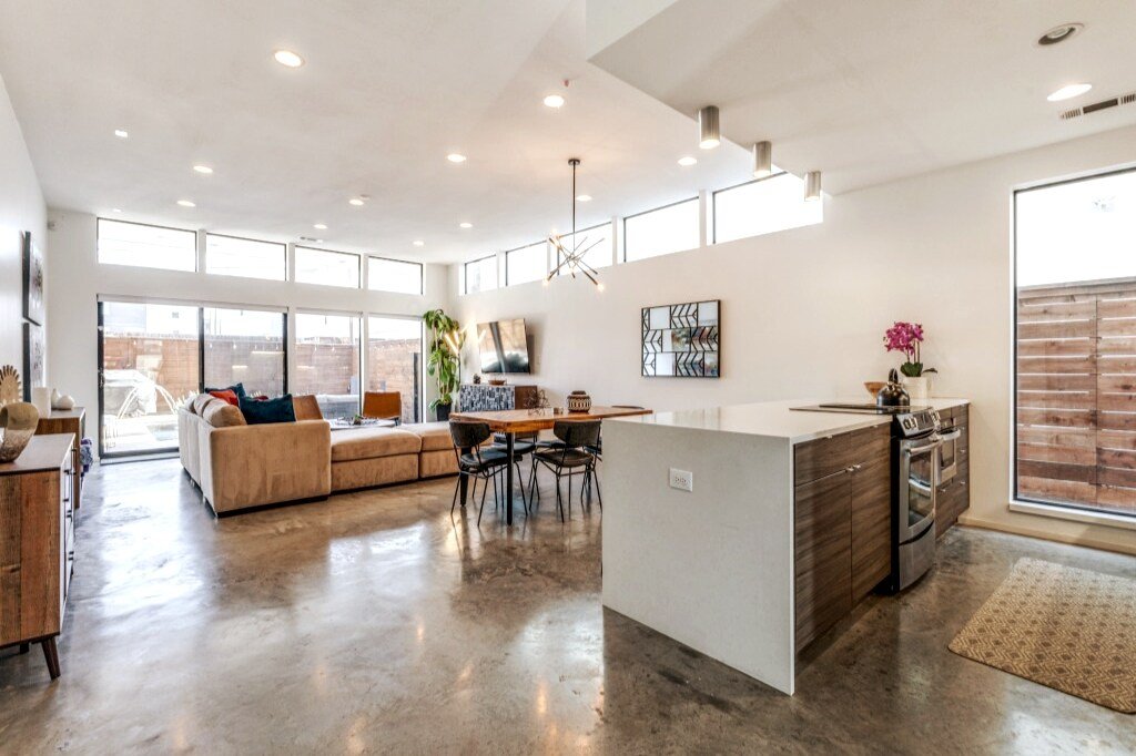 Cozy Modern Home + Private Pool + Central Location gallery image 5