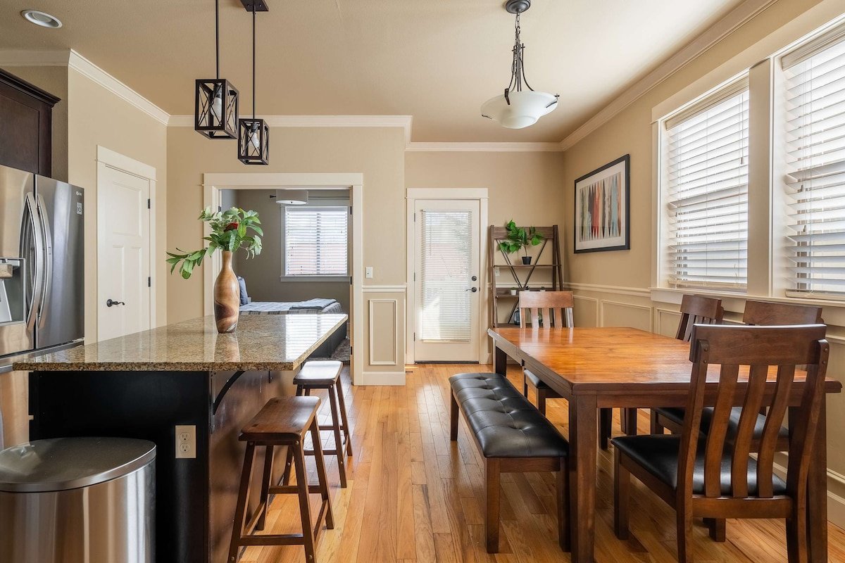 2BR/2BA • Garfield Retreat • Modern Build • Walkab gallery image 3