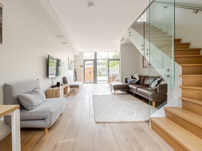 3 bdr Townhouse in Leichhardt SYD