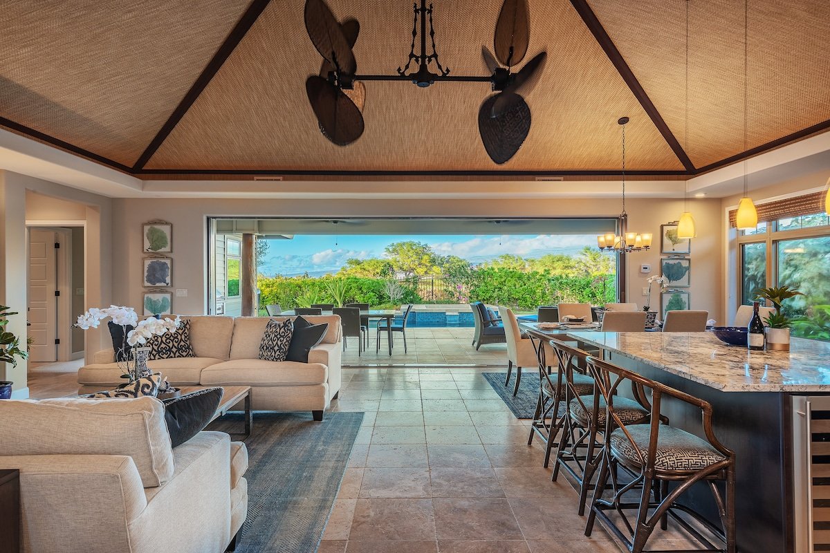 Beautifully Furnished 4 Bdrm Home At KaMilo w/Pool gallery image 3