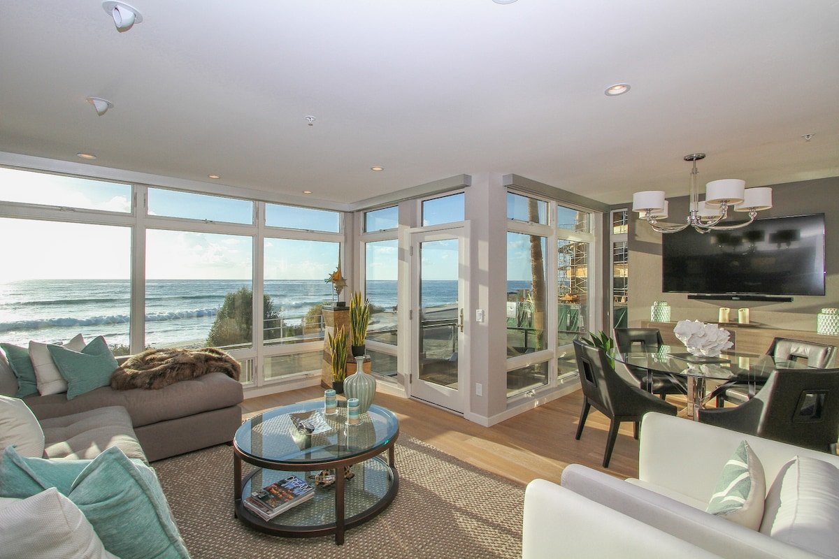 Oceanfront Ultra Luxury Condo gallery image 4
