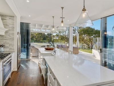 Luxury Beach Hamptons Sanctuary (300m to beach)