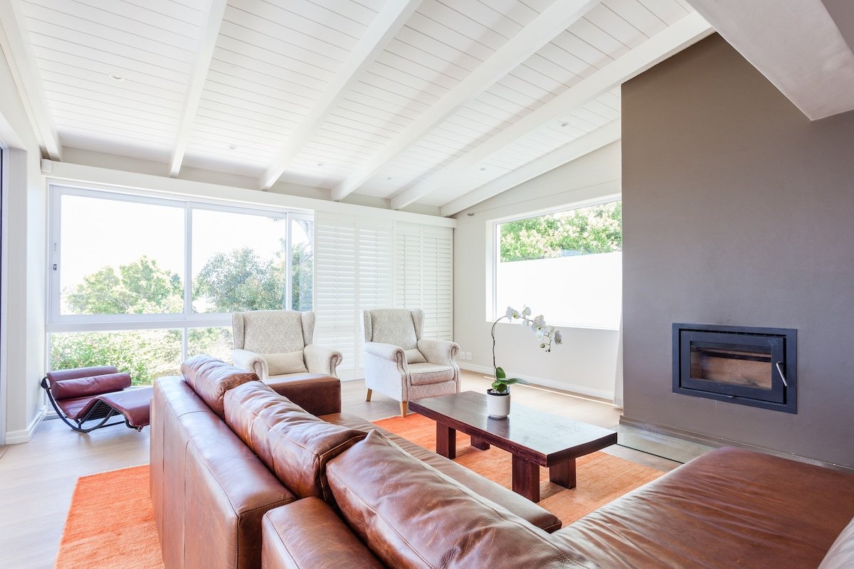 Comrie Villa gallery image 3