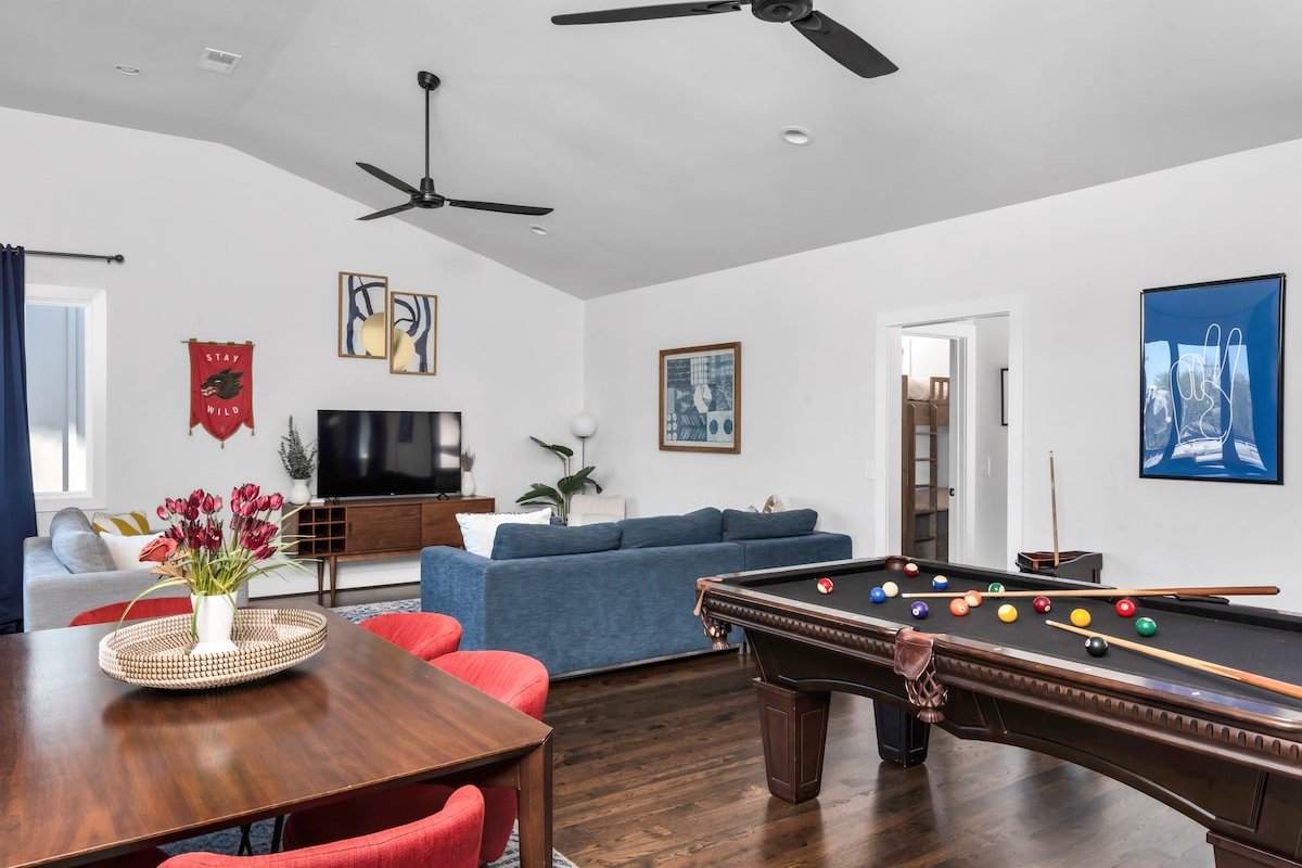 Sunny Modern Oasis • Pool, Hot Tub, FirePit, Grill gallery image 5