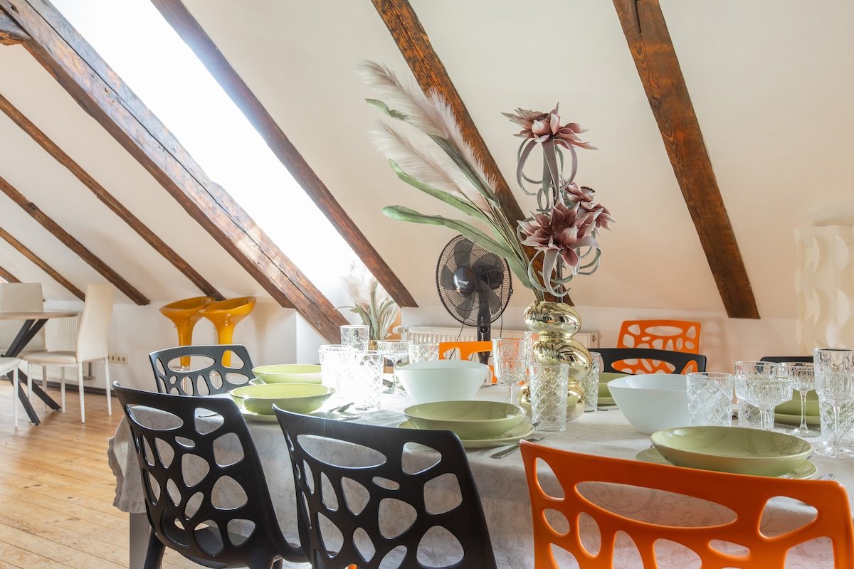 Penthouse Apartment with 4 bedrooms in Old Town gallery image 3