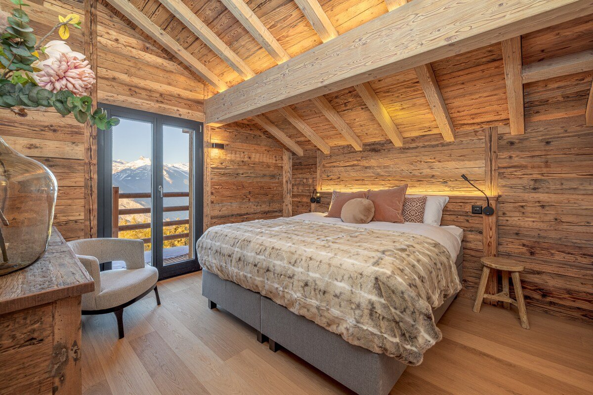 Chalet Luciole Luxury Chalet & Wellness La Tzoumaz gallery image 2