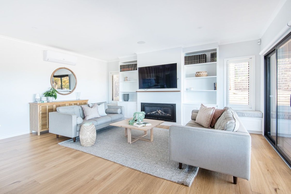 Lotus Luxury Resort Sorrento with pool gallery image 3