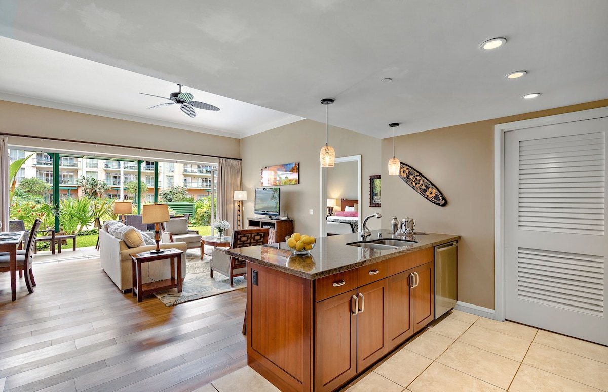 Maui Resort Rentals: Honua Kai Ground Floor 3BR gallery image 4