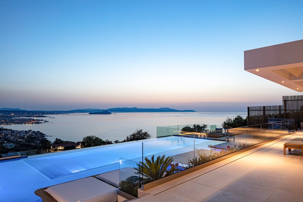 Regal Residence gallery image 4