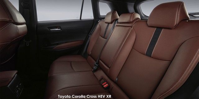 TOYOTA COROLLA CROSS 1.8 GR-S HYBRID - 27 