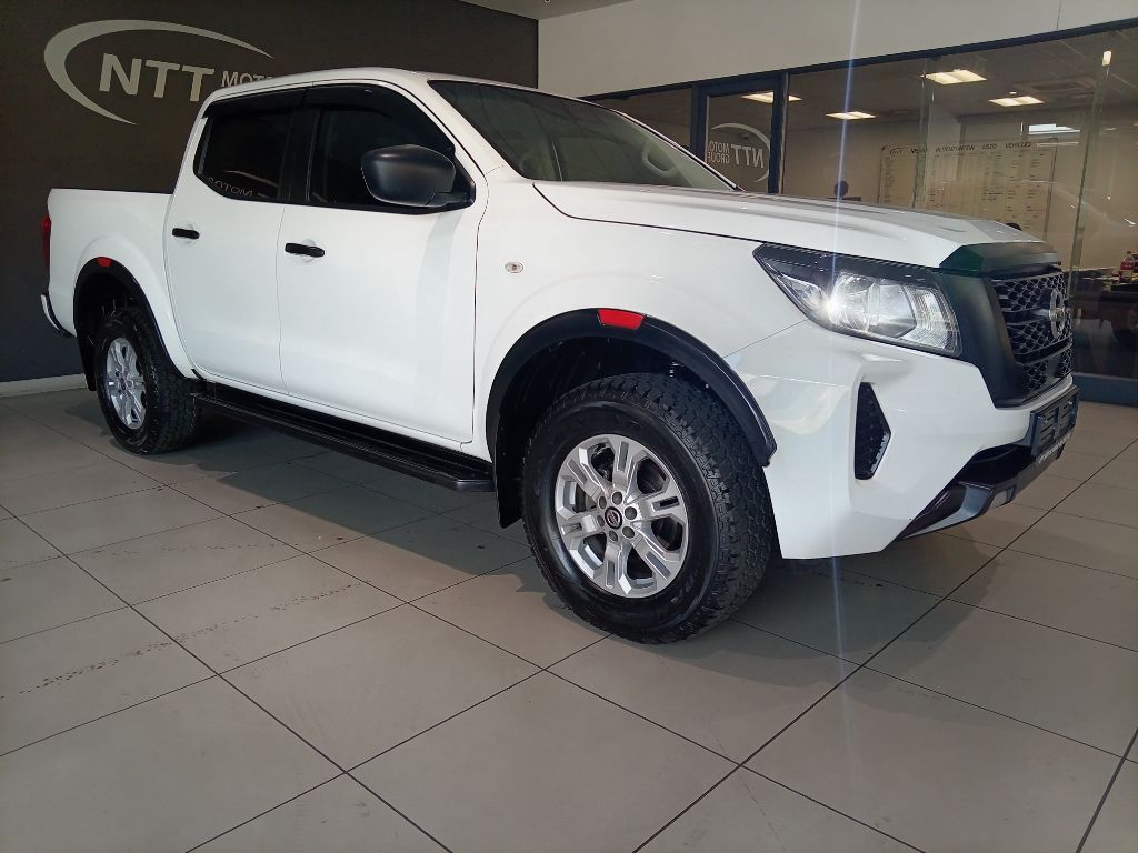 NISSAN NAVARA 2.5DDTI SE PLUS  for Sale in South Africa