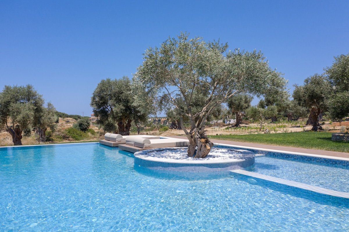 Thyme, eco-friendly villa, Huge private pool gallery image 4