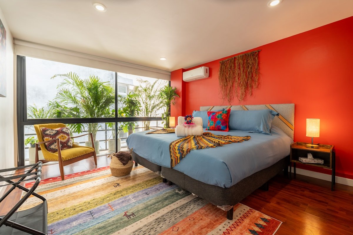 4BR Elegant Urban Escape Amsterdam Condesa w/AC gallery image 5