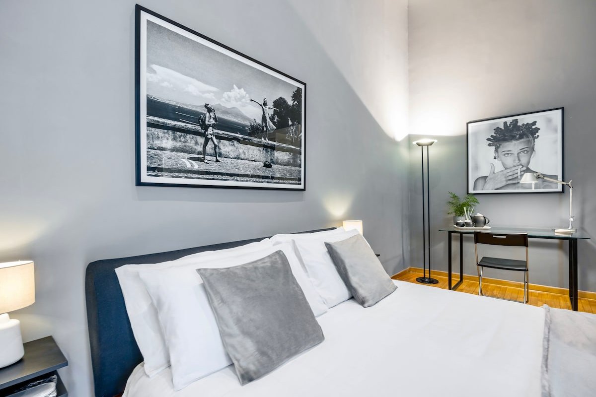 Large Luxury Apartment in Chiaia – Capri Sea View gallery image 3