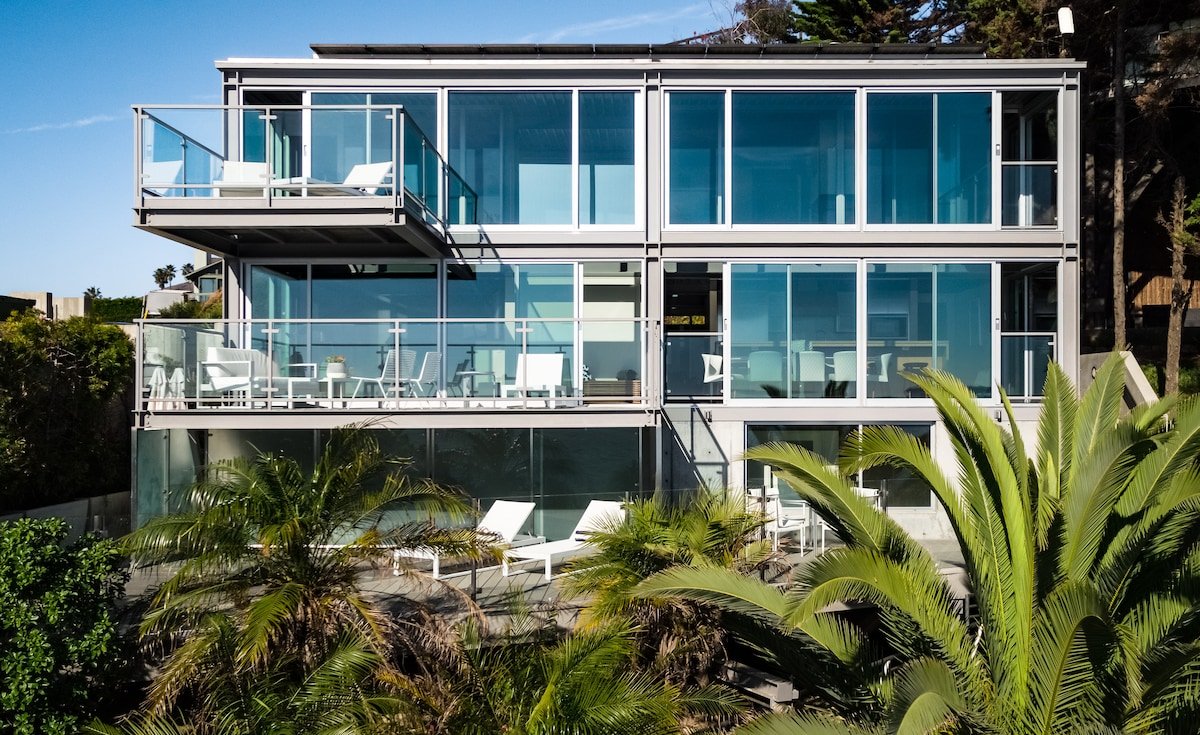 Beachfront Villa Broad Beach w/direct beach access gallery image 5