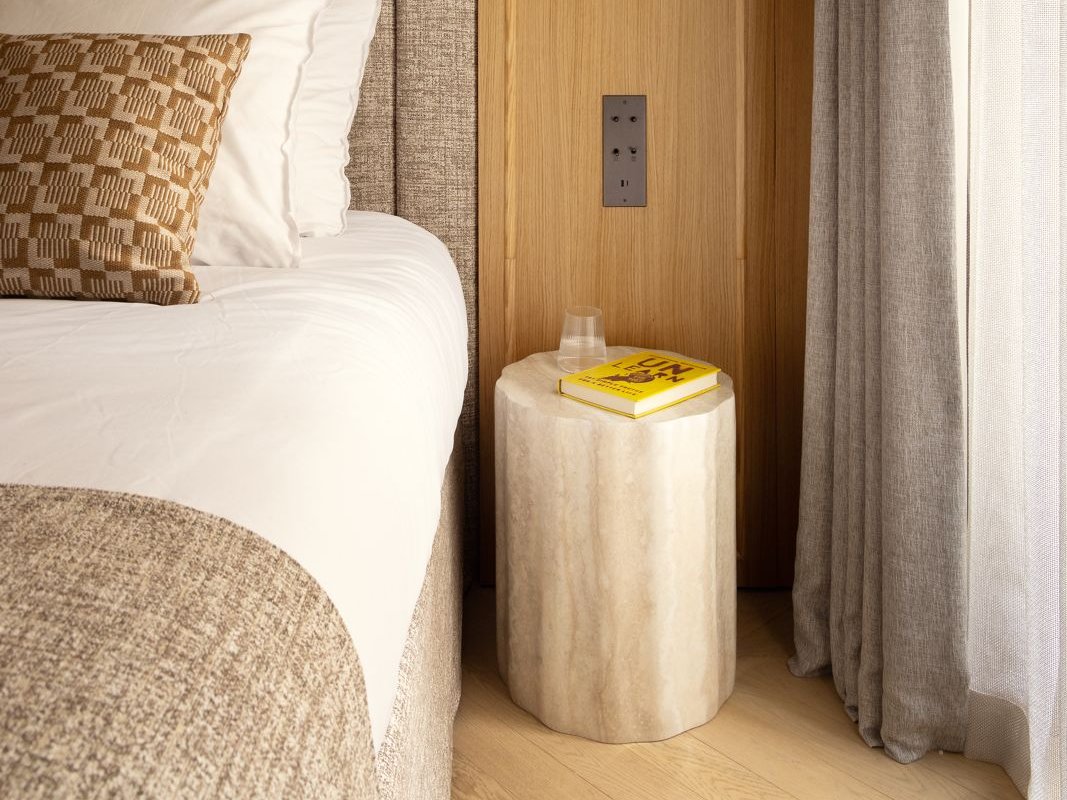 Luxurious A/C flat – 3CH/3SDB – Arc de Triomphe gallery image 4