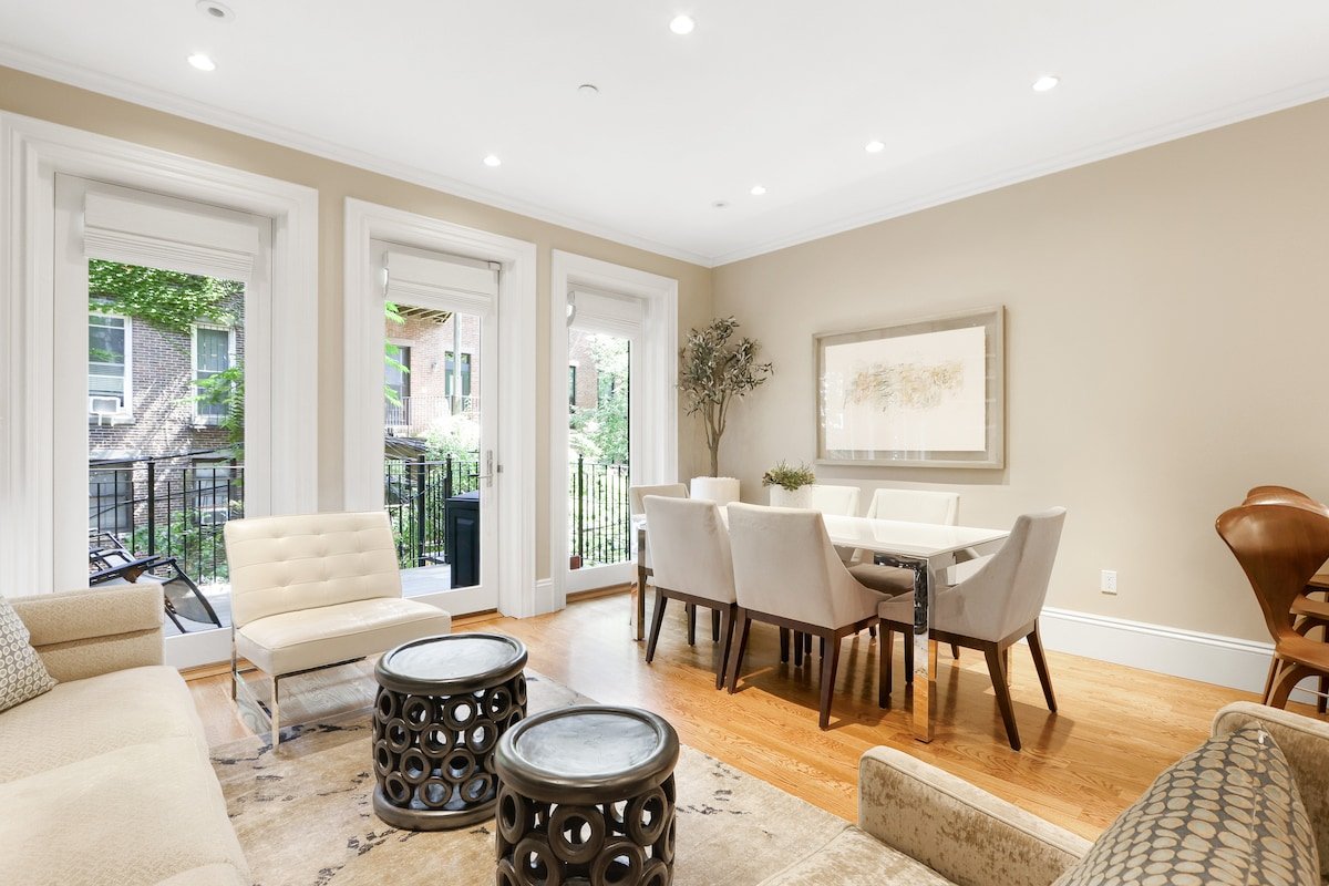 South End Brownstone Duplex gallery image 3