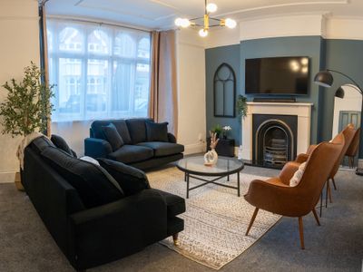 Chiswick 4 Bed Mid-Term Stays