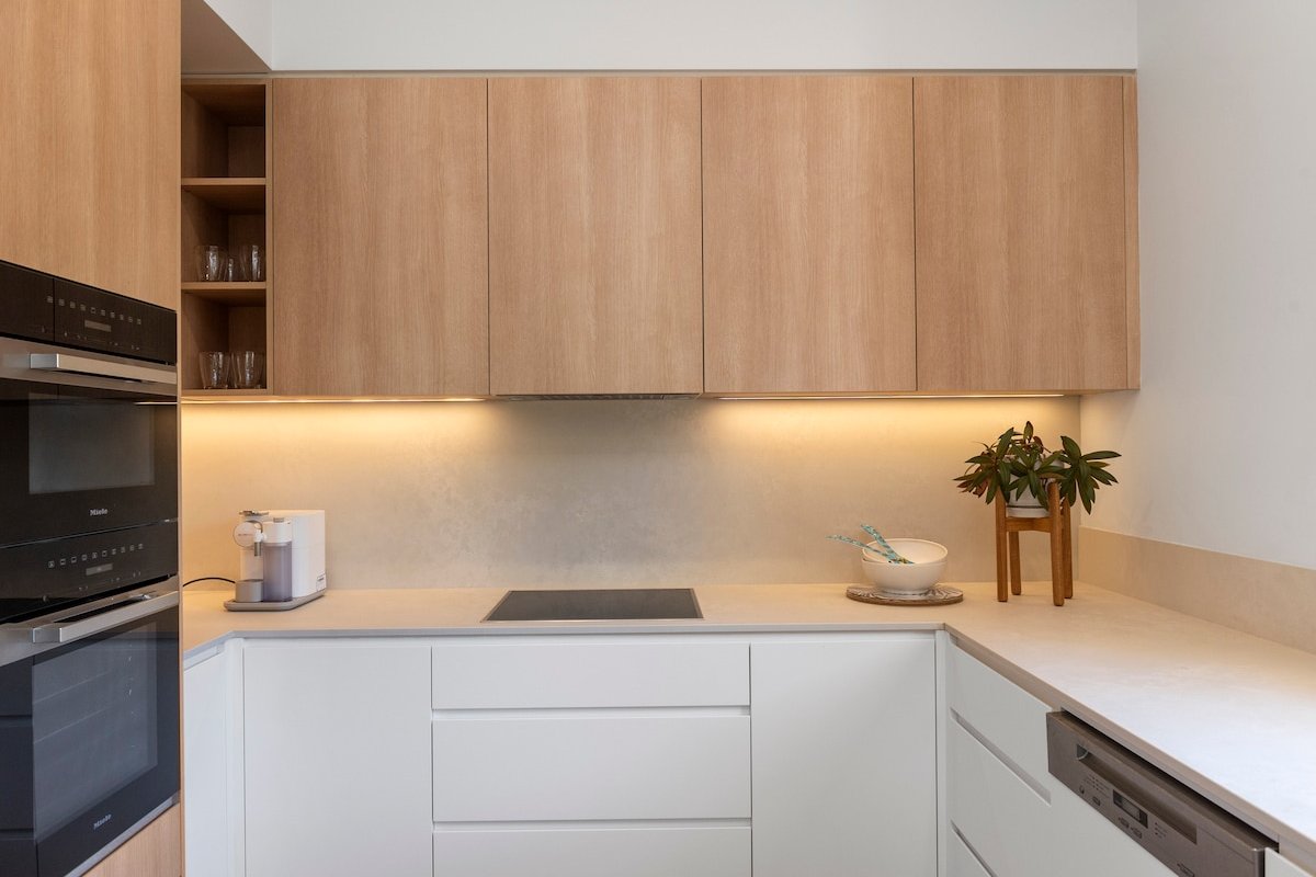 Florida Breeze – Palm Beach (5 min walk to beach) gallery image 5