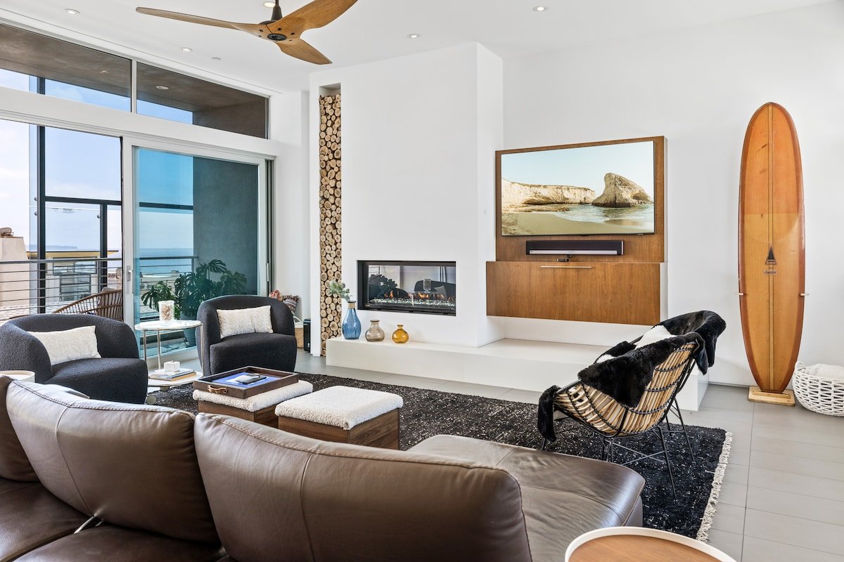 〰The Blue Wave〰 3 blocks from Manhattan Beach Pier gallery image 3