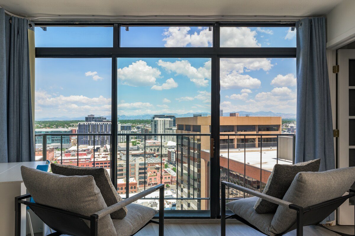 *16 Shower Head Steam shower! Insane mtn. views! gallery image 5
