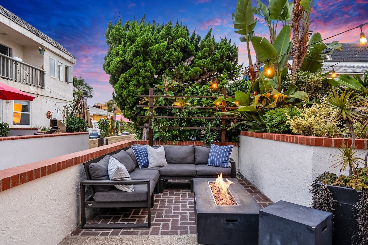 Steps to the Beach w/ Incredible Ground Patio gallery image 3