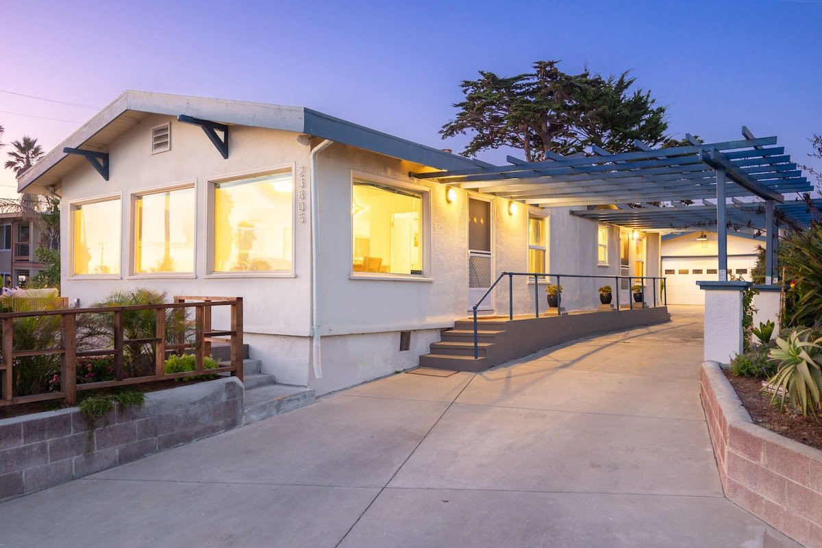 Windows on the Waves gallery image 5