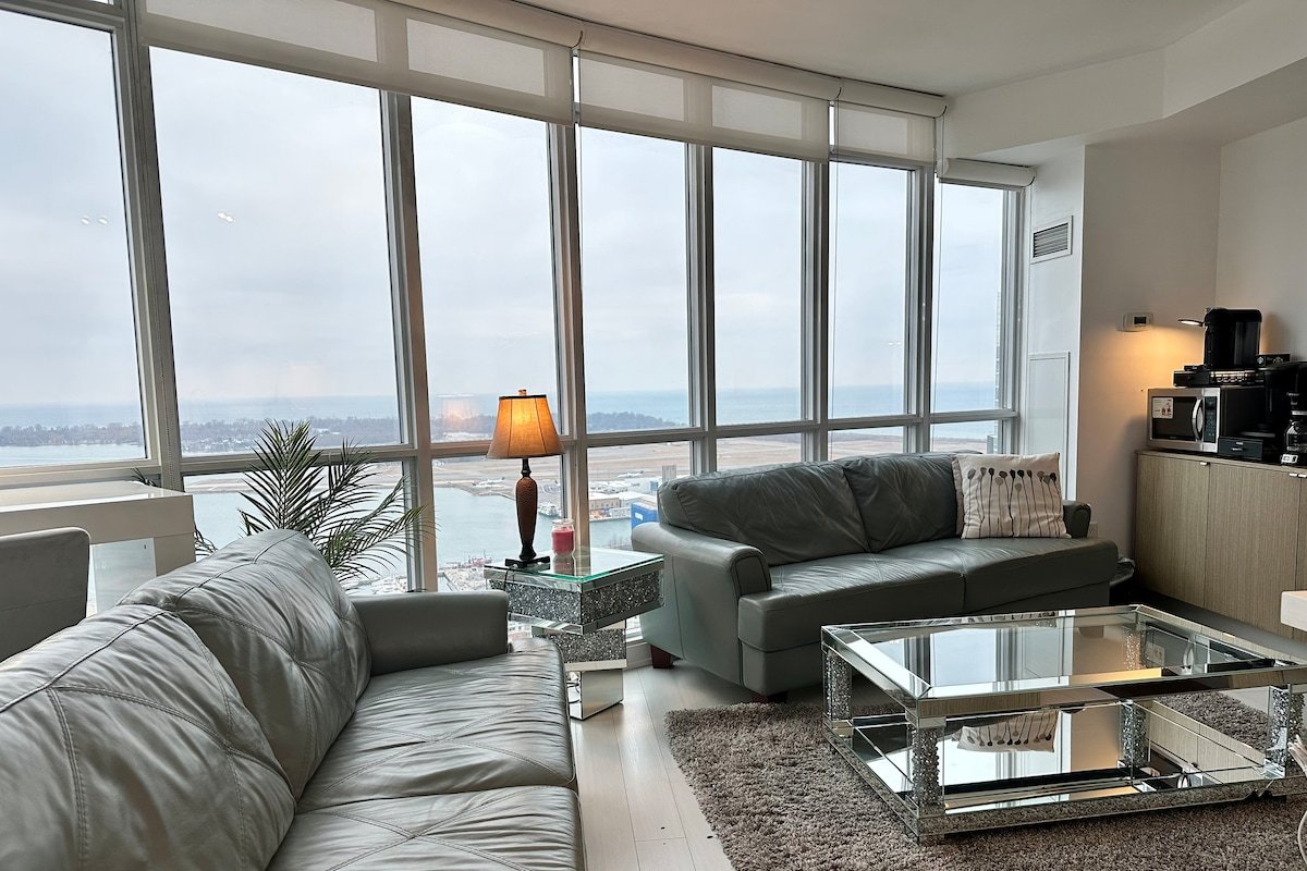 Cityview in the Sky 2Bdrms/2.5Baths 5realbeds gallery image 2