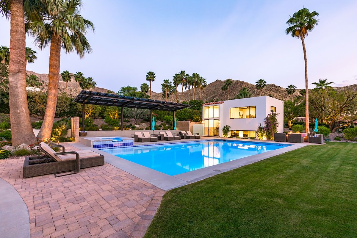 Valentine Estate gallery image 2