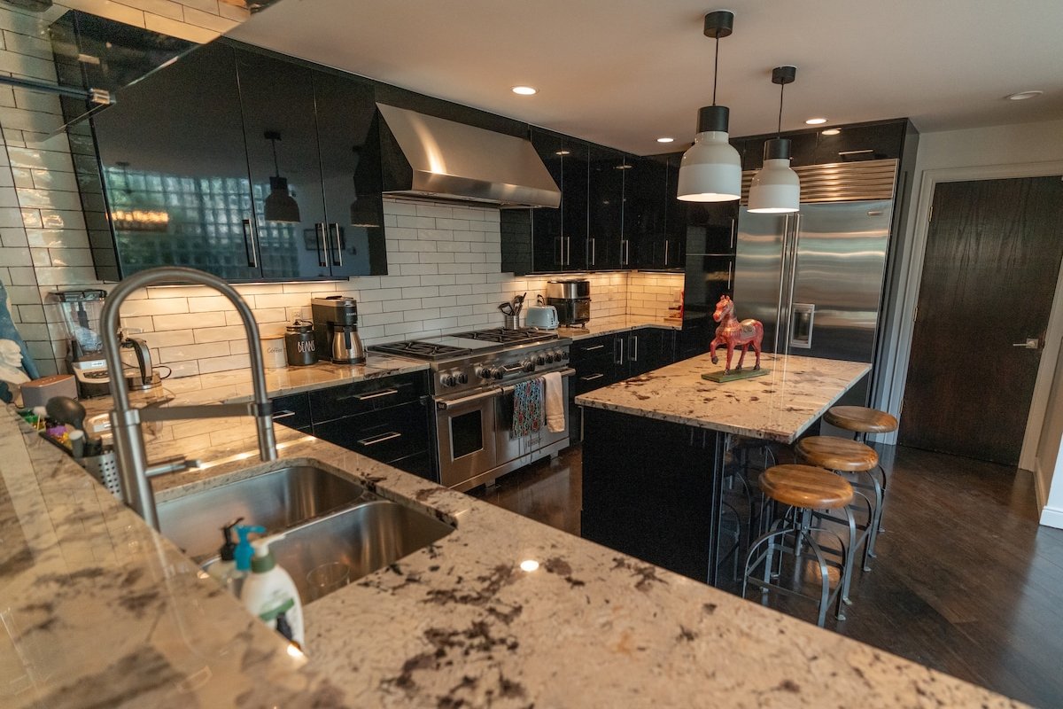 Artsy and Beautiful Home in the Heart of Denver gallery image 3