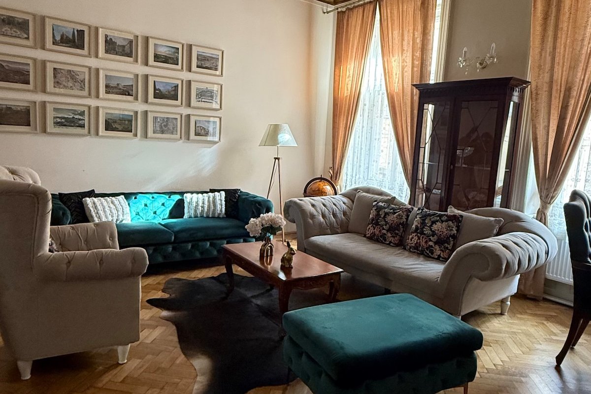 Huge 3bdr Charles Bridge Oldtown Apartment Centrum gallery image 5