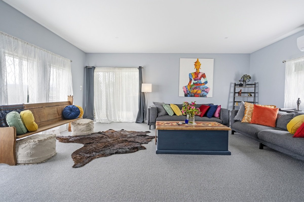 Mole Creek Cabins: 3 Bedroom Modern Farm House gallery image 5