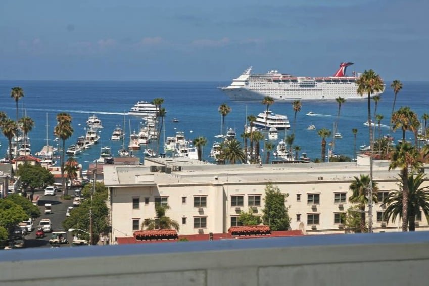 “uh-maze-ING!” Walk to Beach, Restaurants, View gallery image 4