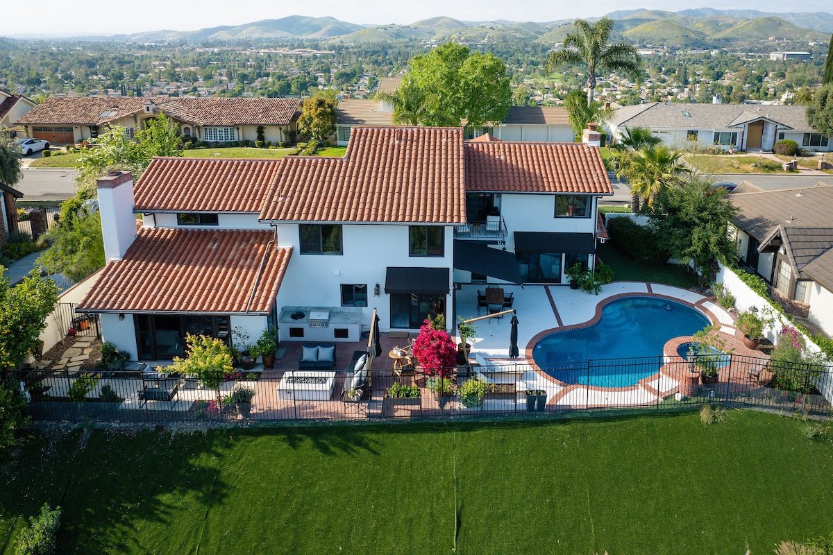 In desirable Westlake location, quiet and views gallery image 2