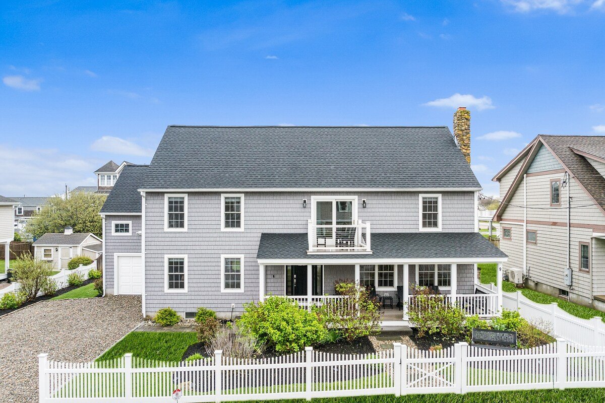 Pt. Judith Beach House with Stunning Ocean Views gallery image 3