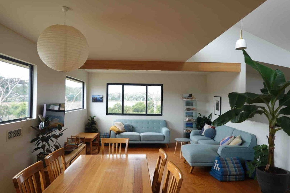 Beachside Family Surf Retreat gallery image 4