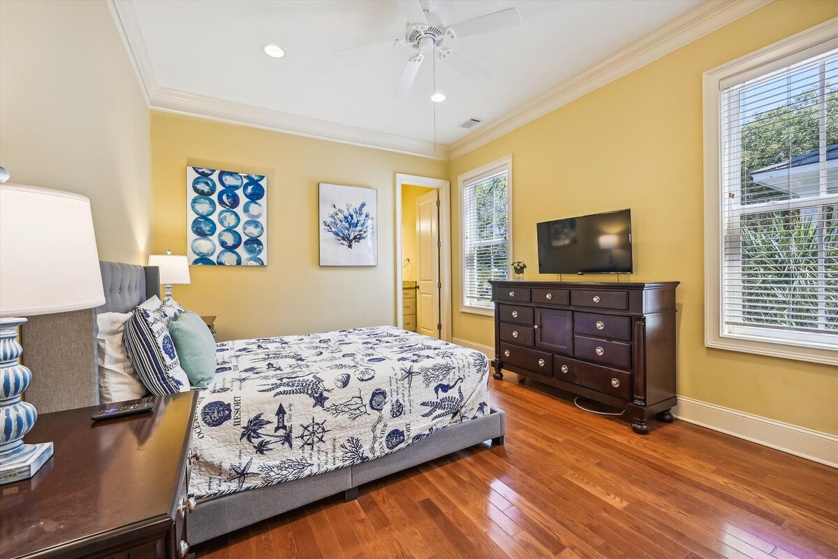 18 SandDollar, Oceanfront, Pool, Golf, Pickleball gallery image 4