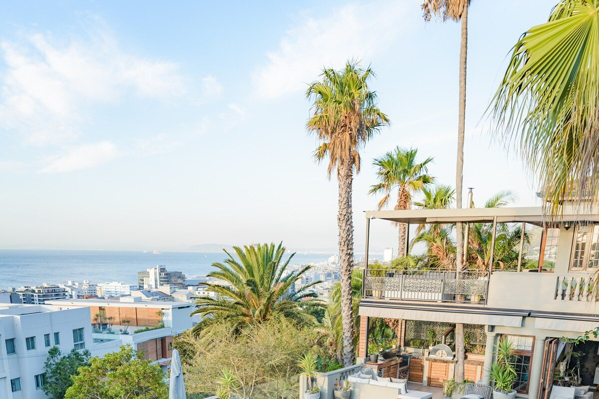 Villa – Exclusive Elegance • Privacy • Bantry Bay gallery image 5